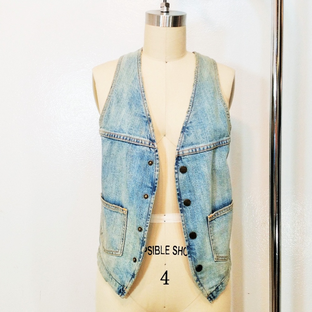 Current Elliott The Circle Vest Denim - Picture 3 of 8